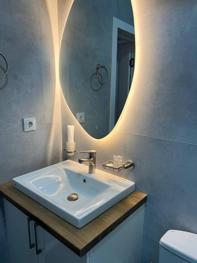 Dosman Hotel Бішкек Екстер'єр фото