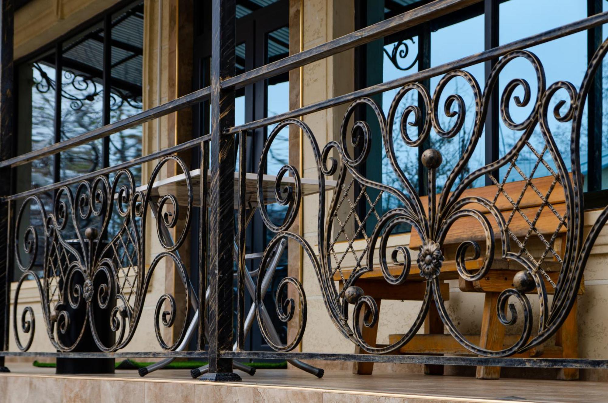 Dosman Hotel Бішкек Екстер'єр фото